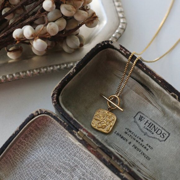 18K Gold Plated Circle Bar Square Pendant Necklace - Picture 3 of 11